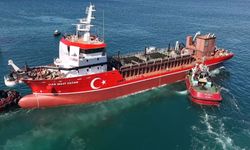 Yerli gemi MAVİ VATAN suya indirildi!