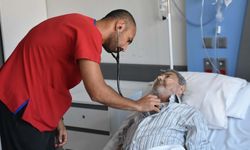 İzmir’de kalbe köprücükten müdahale!