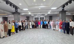 AK Parti İzmir Kadın Kolları yeni dönem yol haritasını belirledi