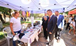 Vali Akbıyık, Mor Pazar’da kadın emeğini inceledi