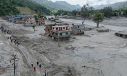 Nepal’de sel felaketi: Can kaybı 987’ye yükseldi!