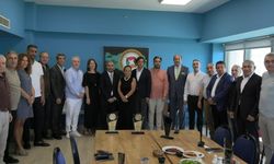 Ege Güç Birliği Konfederasyonu’ndan İzmir basınına anlamlı buluşma ve plaket töreni