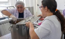 Büyükşehir’den öğrencilere sıcak yemek desteği