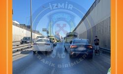 Akçay Caddesi'nde trafik alarmı! Araç arızalandı