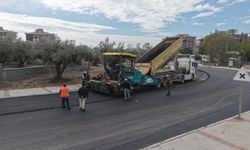 İzmir’de iki güzergahta yol mesaisi