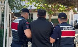 İzmir'de 10 yıl 10 ay hapis cezası bulunan firari yakalandı