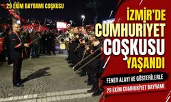 İzmir’de Cumhuriyet coşkusu fener alayı ve gösterilerle yaşandı