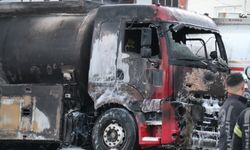 Akaryakıt tankerinde yangın: 3 tanker hasar gördü