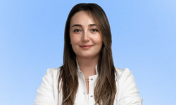 Ani göz kapağı düşüklüğüne dikkat: Ciddi hastalıkların habercisi olabilir!