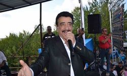Şarkıcı Hakkı Bulut sahnede fenalaştı