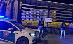 İzmir'de 125,4 milyonluk kaçak tütün operasyonu!