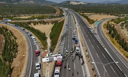 Manisa'da tur otobüsü devrildi: Çok sayıda ölü ve yaralı