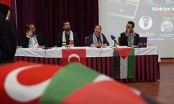Manisa’da Filistin’deki insani kriz panelde ele alındı