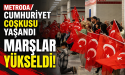 Marşlar yükseldi, metroda Cumhuriyet coşkusu yaşandı!