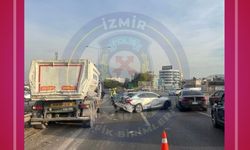 Buca istikametinde kaza: Trafik yoğunluğu 4 kilometreye ulaştı
