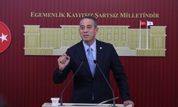Yeni Partili Başarır: 'İzmir sokaklarında gezemez!'