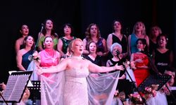 Zeki Müren’in eserleri Manisa’da seslendirildi