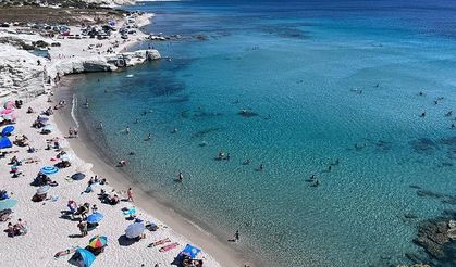 İzmir’in ücretsiz cennet kumsalları! ESHOT’la koşan koşana