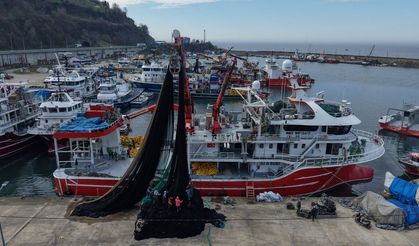 Karadeniz’de sezon erken kapandı: Balıkçılar limana çekildi