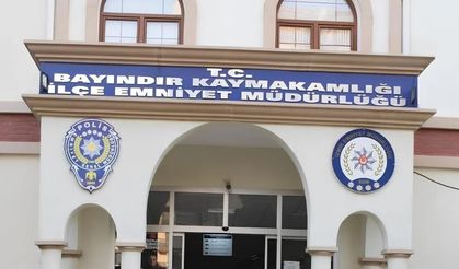 İzmir'de polise bıçaklı saldırı! 3 yaralı, 4 gözaltı!