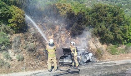 Karaburun'da alev alan otomobil ormanı yakıyordu!
