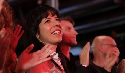 Berlin'de Sol Parti birinci çıktı: Elif Eralp'ten tarihi zafer açıklaması