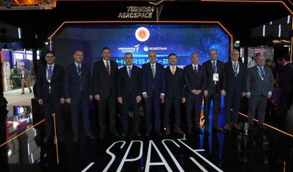 HÜRSAT’ın ikinci uydusu için ROKETSAN ile imzalar atıldı