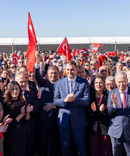 İzmir’de CHP’nin Cumhuriyet coşkusu: 'Her CHP’linin borcu halka'