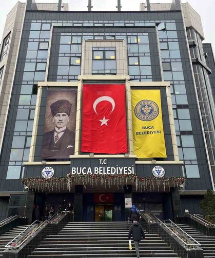Buca Belediyesi'ne yönelik rüşvet operasyonunda 7 tutuklama