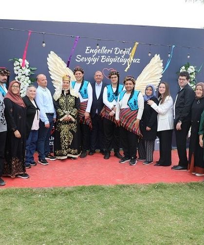 Menderes Engelsiz Festivali ilk gününde yoğun ilgi gördü