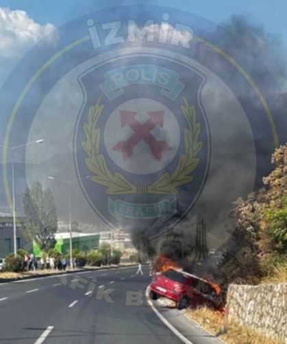 İzmir'de korkutan araç yangını