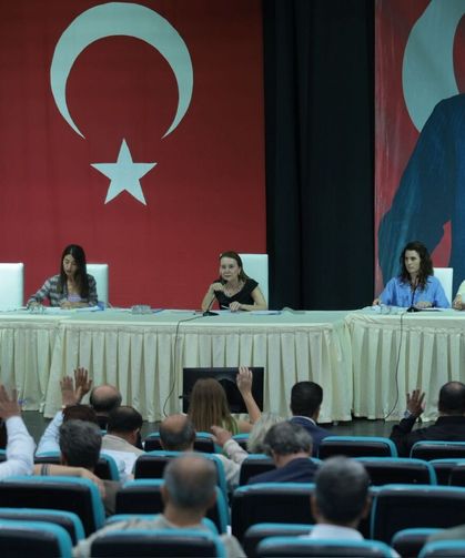 Konak’ta Başkan Mutlu’dan meclise net çağrı