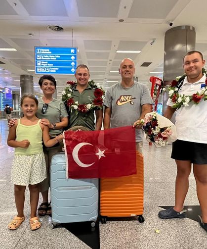 Tuna Tunca’ya İzmir’de coşkulu karşılama