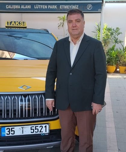 İzmir’in ilk TOGG taksisi hizmete başladı