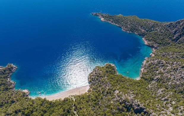 Doğayla iç içe tatil arayanlara Ege’nin saklı cenneti: Sessiz, el değmemiş ve kalabalıktan uzak