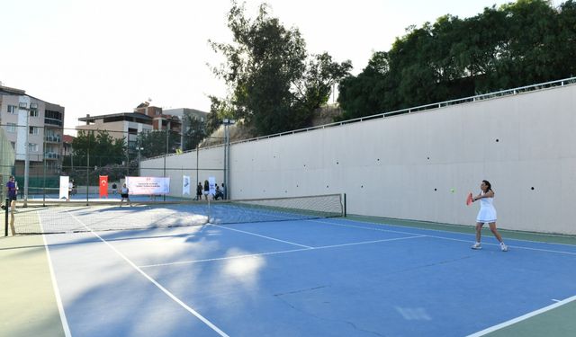 Çiğli’de 19 Mayıs rüzgarı sporla esti