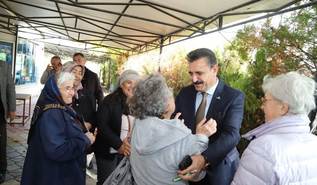 Dikili Belediye Başkanı Kırgöz, mahalle sakinleriyle buluştu!