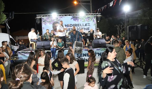 Dikili’de özel gece | Şenlikle karşılandı