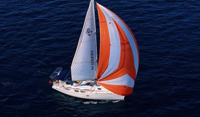 Foça - Karaburun arasında büyüleyici kareler: Yelkenciler adres gösterdi