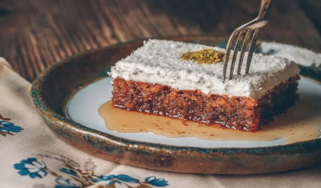 Kıbrıs tatlısı tarifi: Hem hafif hem lezzetli bir tatlı!