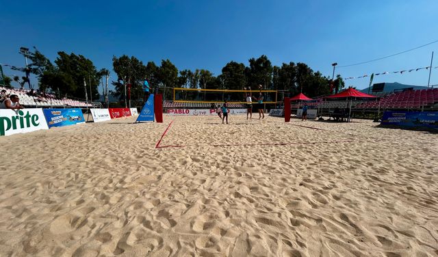 Plaj voleybolunun nabzı bu hafta İzmir’de atıyor!