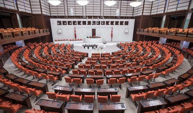 Silah bırakma süreci meclis gündeminde: ‘Terörsüz Türkiye’ komisyonu kuruluyor