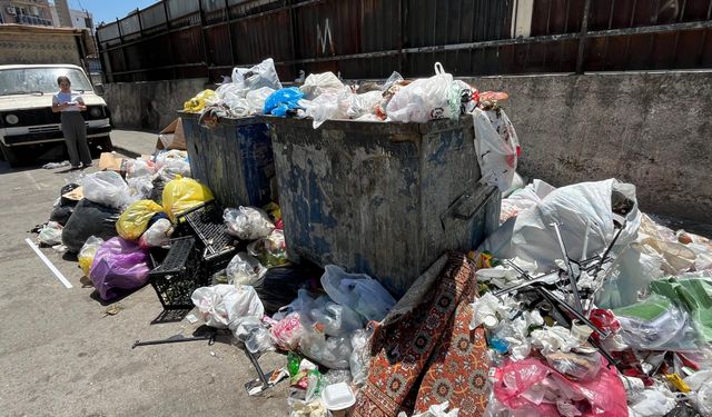 Buca'da maaşlar ödenmedi, sendika saat verdi!