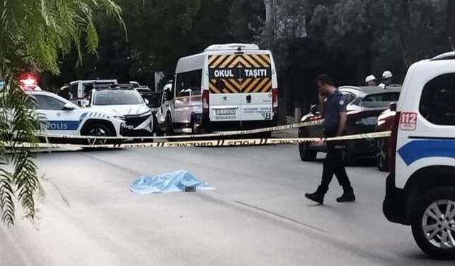 Buca’da trafikte yola yatan kadın feci şekilde can verdi