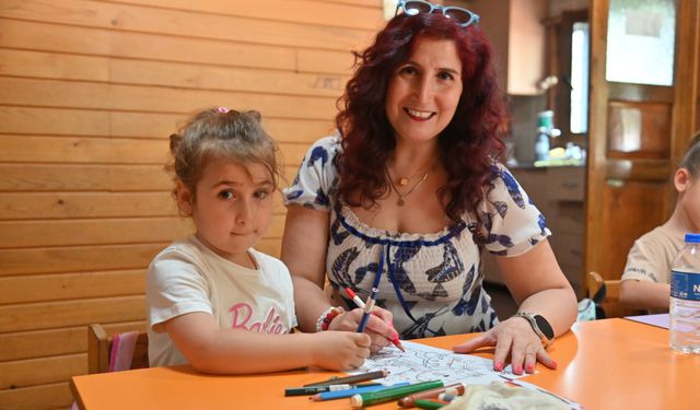 Manisalı çocuklar tatili sanatla şölene dönüştürüyor!