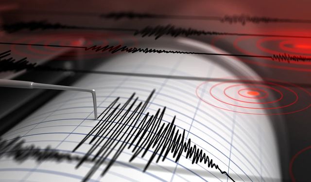 İran’da 5,4 büyüklüğünde korkutan deprem!