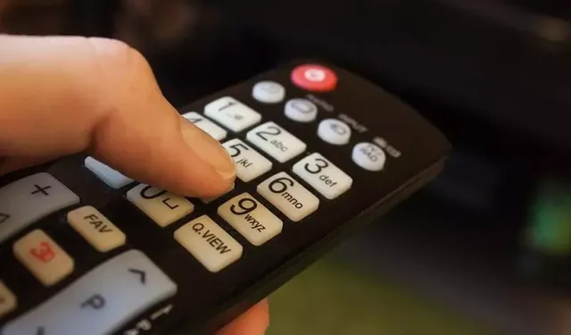 NOW TV ekranlarının sevilen dizisinin fişi çekildi: Başrollerden şaşırtan hareket