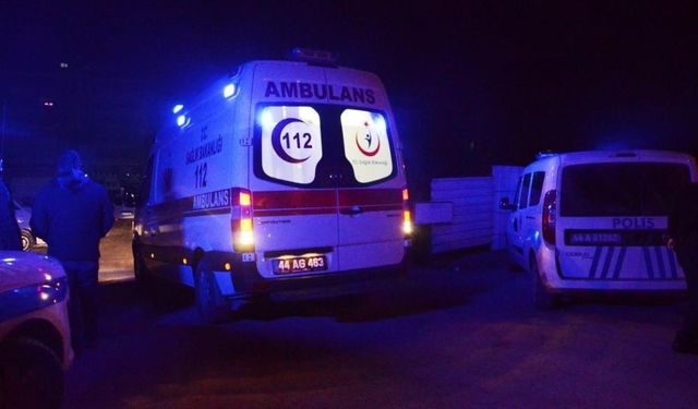 Sağlıkta şiddet son bulmuyor: Ambulans ekibine saldırı!