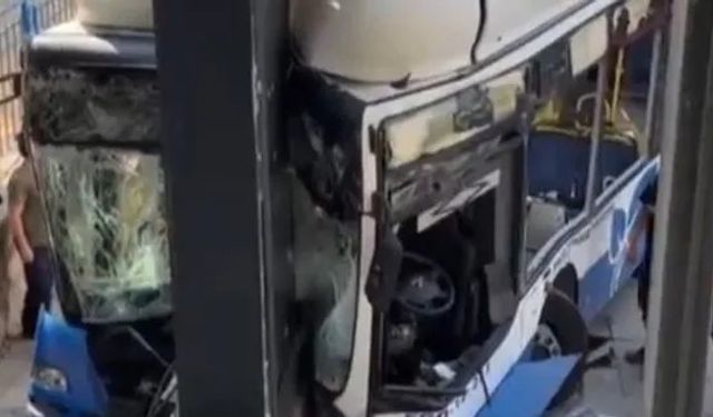 Son dakika! Belediye otobüsü kaza yaptı: Yaralılar var