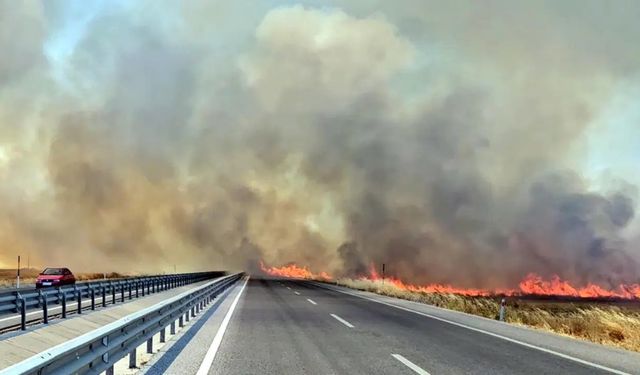 Edirne-Havsa yolunda yangın felaketi! 5 araç kazaya karıştı, yaralılar var!